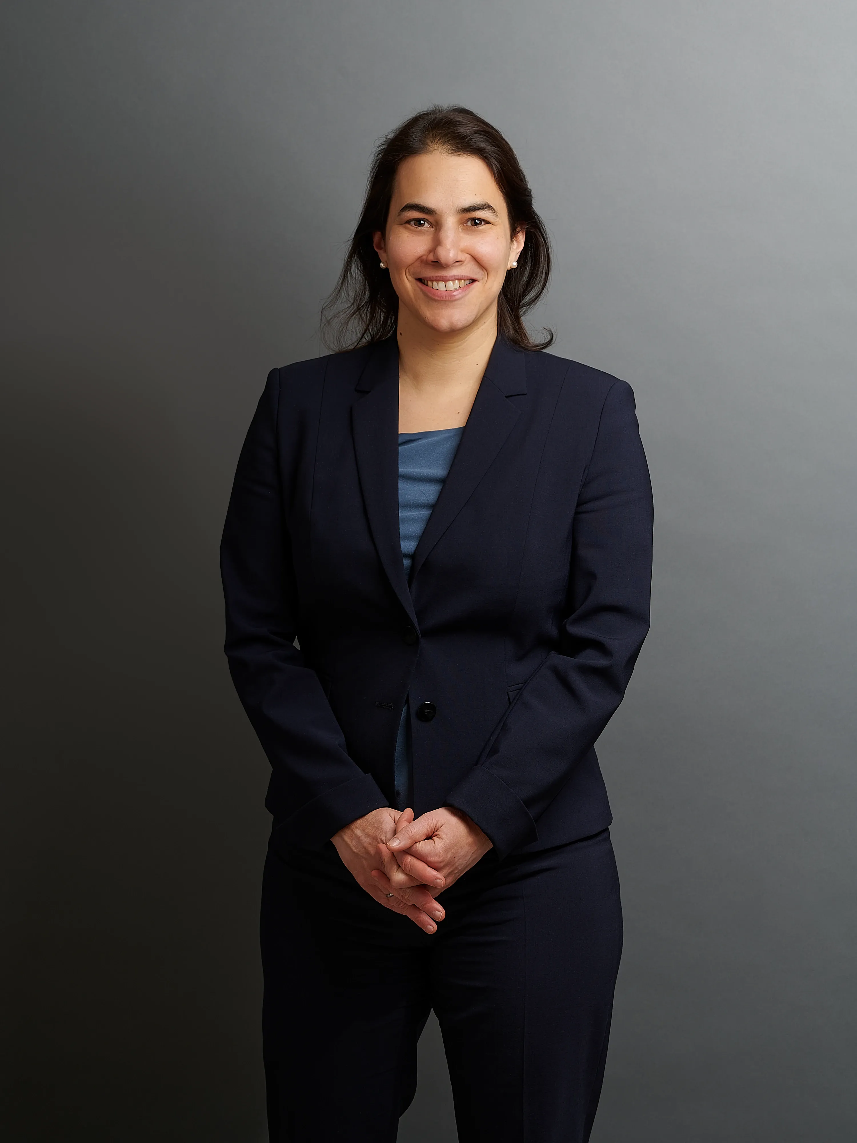 Dr. Daphne Aichberger-Beig, MJur